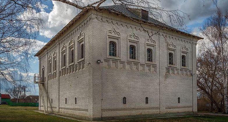 Экскурсия по барскому дому