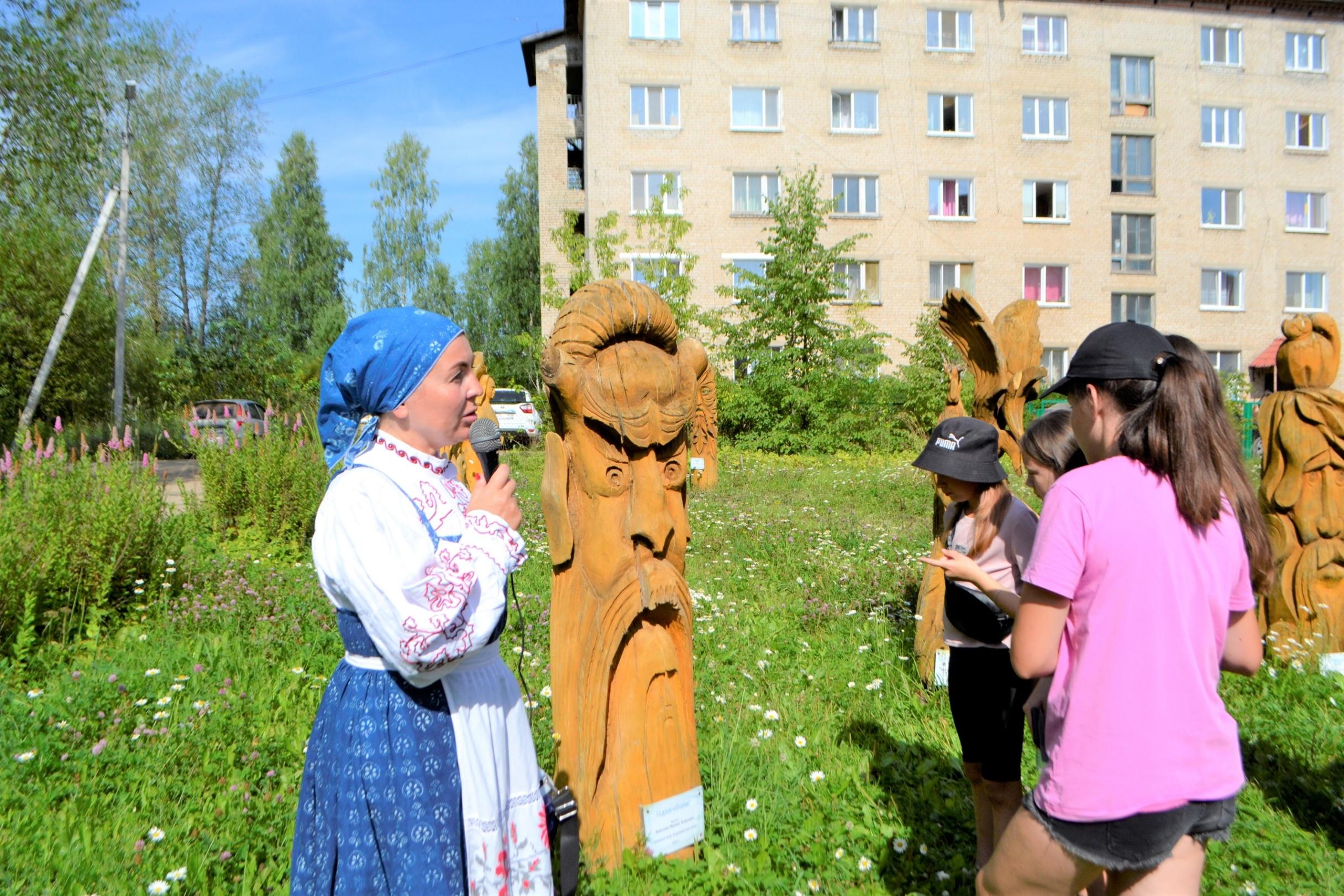 Экскурсия по парку деревянных скульптур «Ловья пу» (Живое дерево)