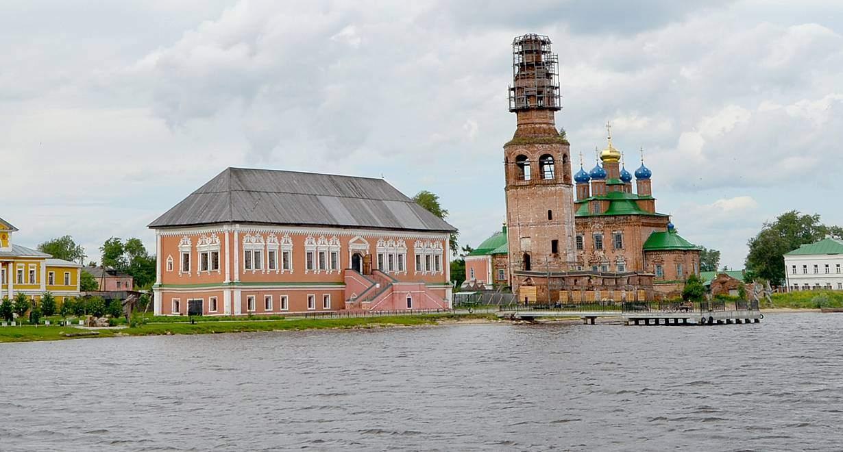 Лекция на теплоходе «Три города: от Строгановых до современности»