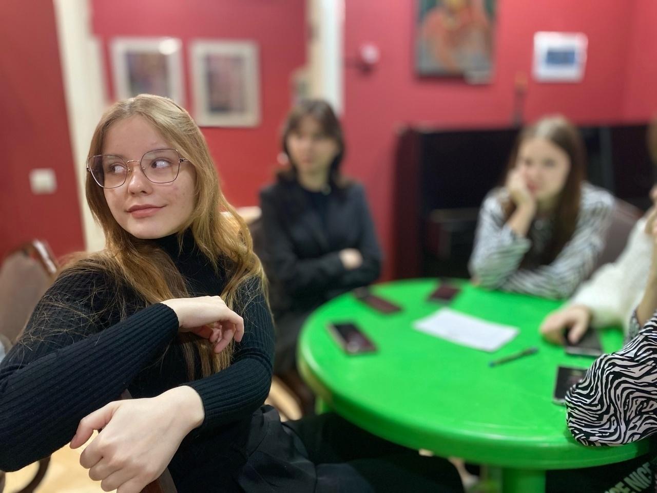 Интеллектуальная игра «Победа в сердцах поколений»