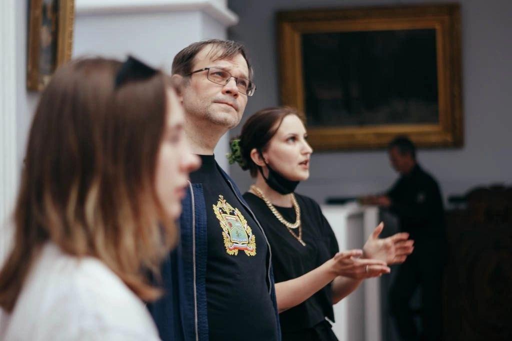 Экскурсия «Декоративно-прикладное искусство в Ульяновском областном художественном музее»